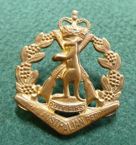 AUSTRALIAN 1953-60 PERIOD ROYAL AUSTRALIAN REGIMENT "SKIPPY"  HAT CAP BADGE - Picture 1 of 4