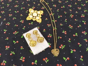 Avon 3 Piece Jewelry Set in Gold Tone Signed Kenneth Jay Lane - Picture 1 of 11