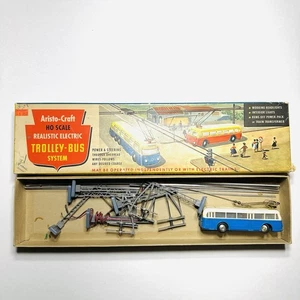 ARISTO-CRAFT HO SCALE ELECTRIC TROLLEY-BUS SYSTEM, OVP, blau - Bild 1 von 14