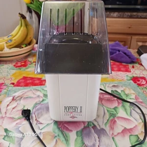 West Bend Poppery II Popcorn Popper Coffee Bean Roaster Hot Air 82602-011 - Picture 1 of 12