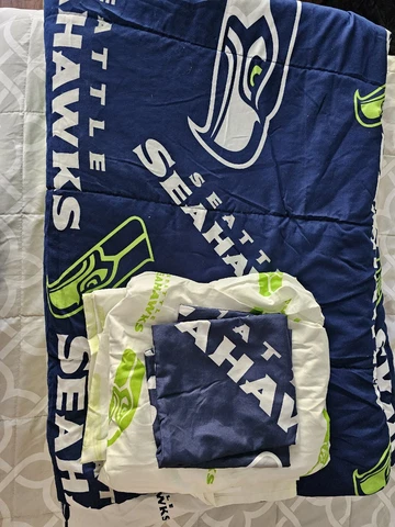 Seattle Seahawks The Northwest Company NFL Draft Twin Comforter Football Set Cover