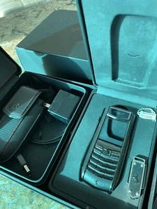 2 vertu phones  a Ascent Limited Titanium (Unlocked) Phone and a Ferrari limited - Picture 1 of 8