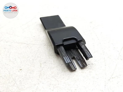 Land Rover Defender 110 2020-23 carril de carga tapa trasera soporte montaje moldura lateral Foto 1 de 4