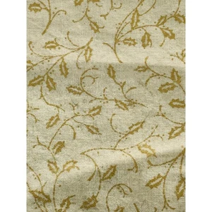 Quilters Cotton Fabric Beige Small Gold Holly Leaves Crafts 1 Yard 45 Inch Wide - Picture 1 of 4