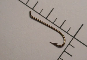 100 MUSTAD #11 RUSTPROOF Fly Tying Sproat Hooks Reversed Wide Long Shank 3913A - Picture 1 of 5