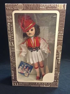 Muñeca Effanbee Greece Soldier - Imagen 1 de 4