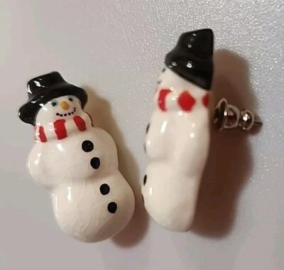 Pendientes perforadores de cerámica pintados a mano Flying Colors muñecos de nieve invierno Navidad Foto 1 de 3