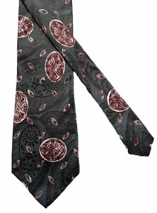 BURBERRYS OF LONDON Mens 100% Silk Necktie Tie Paisley Olive Brown Hand Sewn USA - Picture 1 of 7