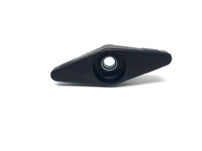 09-23 Cargador Challenger 05-23 Chrysler 300 Soporte de montaje trasero Tuerca de neumático de repuesto OE Foto 1 de 3