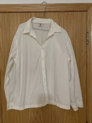 Cabelas Women’s XL Long Sleeve Button Up Shirt Size - Image 1 of 4