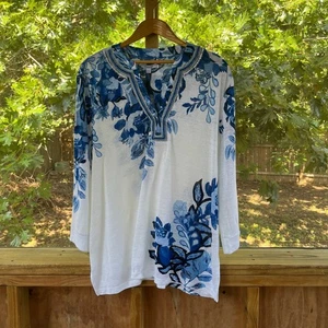 Chico's Floral Embroidered Linen Tunic Top White/Blue Size 4 (XXL). NEW - Picture 1 of 10