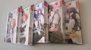 Flüster mir ein Liebeslied Band 1–10 Deutsch | Variant Cover + Poster + Booklet - Bild 1 von 7