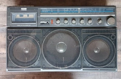 Boombox Magnovox D8443 de colección - Cassette AM/FM-SW de 4 bandas - Parcialmente funcionando Foto 1 de 4