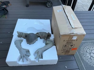 Postapokalyptische Zombie Garten Skulptur gruseliges Fleisch hungrig Untote Statue - Bild 1 von 11