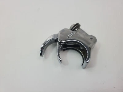 Abrazadera desmontable de liberación rápida Harley-Davidson Sportster XL1200 14 Crashbar Foto 1 de 4