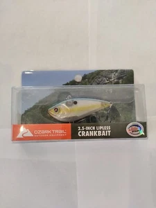 Ozark Trail 2,5 Zoll Lipless Crankbait - Neu - Lazer Sharp Angelhaken - Bild 1 von 1