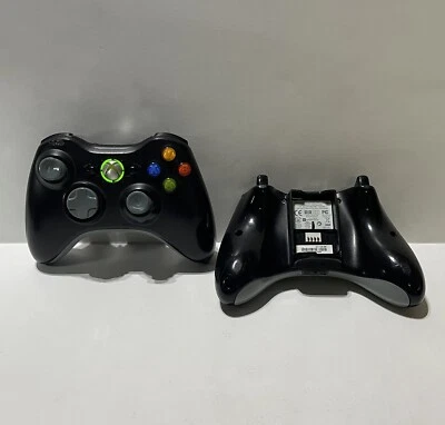 Official Xbox 360 OEM Wireless Controllers Black UNTESTED SET OF 2! - Image 1 of 4