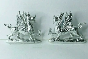 Par de insignias de cuello Staybrite anodizado del regimiento Welch 1950-69  - Imagen 1 de 3