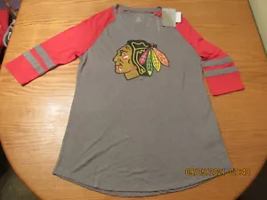 NWT Chicago Blackhawks NHL Ringer T-Shirt Gray Red 3/4 Sleeves Size Large 12/14 - Picture 1 of 5