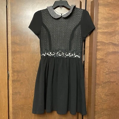 Vestido esley femenino retro fit n acampanado pequeño usado en excelente estado negro cuello Peter Pan Foto 1 de 4