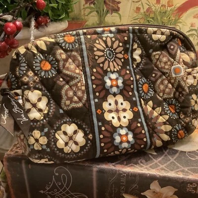 Vera Bradley~Brown Design Makeup Bag~8”W X 6”H~Vinyl Lining~Excellent~FREE SHIP~ - Изображение 1 из 4