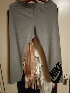 Damen Leggings Nike Sehr Gute Zustand - Bild 1 von 3