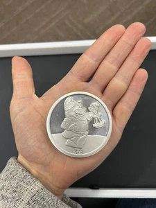 Walt Disney Snow White 50th Ann "DOC" 5 oz. .999 Silver Rarities Mint Coin - Picture 1 of 5