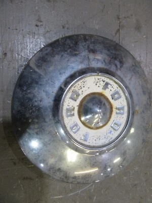 1955 年福特 Mainline Customline 钢轮装饰轮毂盖盖件 — 第 1/3 张图片