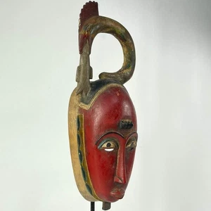 Guro House Mask with Figure Côte d'Ivoire - Picture 1 of 9
