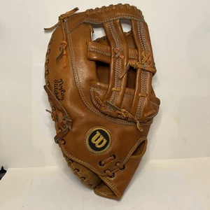 Wilson A9886 Softball First Base Mitt Glove Left Hand Throw LHT The Big Scoop - Picture 1 of 9