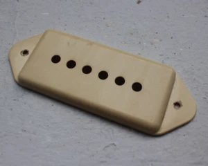 Aged P90 Dogear Pickup Cover Cream 49.2 mm - Picture 1 of 6