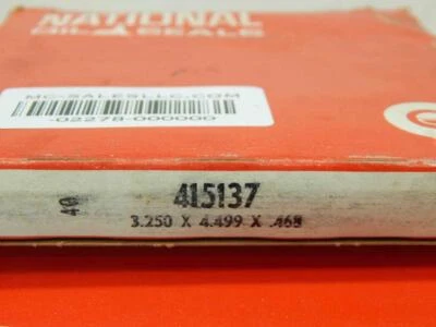 Federal Mogul 415137, sello de aceite, ​3.250 X 4.499 X .468 Foto 1 de 4
