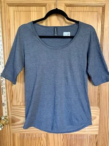 Women’s Anvil Scoop Neck Tri-Blend 3/4 Quarter Sleeve Shirt Size M Gray NWT - Picture 1 of 5