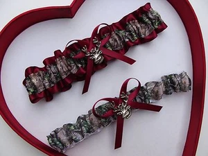 NEW Mossy Oak Camouflage Camo Burgundy Wedding Garter Prom * Hunter Chick Deer - Picture 1 of 2