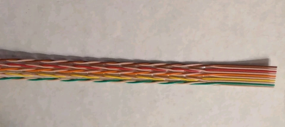 PAR TRANÇADO CABO PLANO 3M 28 AWG ENCALHADO PVC 3M -1700/10 100 PÉS CAIXA NOVO - Imagem 1 de 4