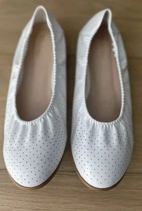 Wanted Marcia Perforated Ballerina Flats White Slip-on Shoes Size 7.5 NEW - Picture 1 of 4