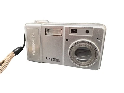 Medion Digitalkamera MD41066 Silber 5.18 MP 37-111 mm Vintage Gebraucht - Bild 1 von 4
