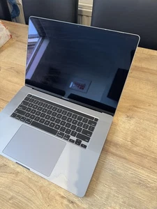 Apple MacBook Pro 16 Inch Laptop 2019 Core i9 2.3GHz Various Ram & Ssd Options - Picture 1 of 6