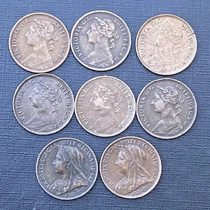 Lote de monedas Victoria Farthings (8) 1884 1885 1886 1891 1893 1884 1896 1901 51015 - Imagen 1 de 12