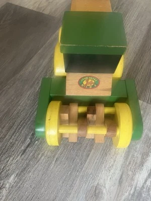 Juguete combinado de madera ERTL John Deere Foto 1 de 4