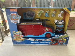 PAW Patrol Mighty Pups Super Paws, Mighty Cruiser with 3 Vehicles and Sounds - Picture 1 of 6