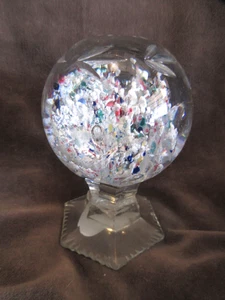 Vintage französischer Glas Briefbeschwerer geschliffener Sockel mehrfarbige Fritte WWII Ära EUC - Bild 1 von 9