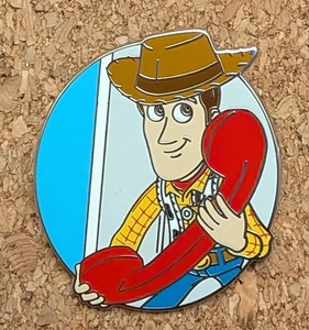 Disney Spilla Woody Toy Story Centralina/Telefono Collezione 2021 - Foto 1 di 2
