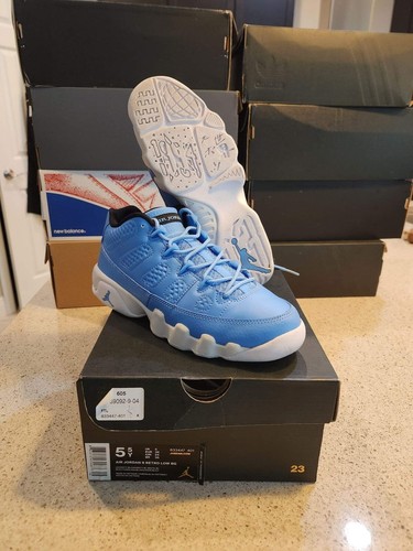 Nike Air Jordan Retro 9 IX Low Pantone 833447 401 taglia 5 5 anni indossate 1 volta