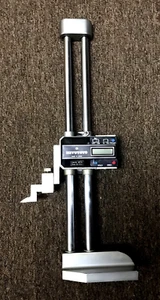 MITUTOYO 192-605 12" DIGITAL HEIGHT GAUGE READOUT NOT WORKING FOR PARTS / REPAIR - Picture 1 of 10