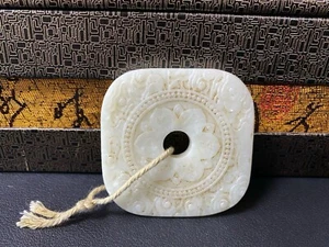 China Exquisite Natural Hetian Jade Hand-carved Lotus YuBi YuPei Pendant - Picture 1 of 5