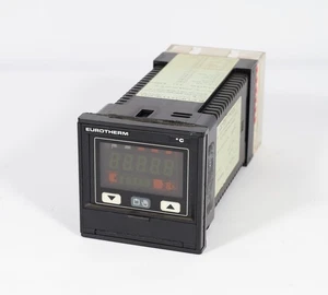 Control de temperatura/proceso EUROTHERM 818P/TC/R0V5/S0V5/NINGUNO/NINGUNO/232/24/SN/03/ - Imagen 1 de 7