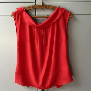 Untold Red Silk feel Elegant Evening Sleeveless Top Blouse Size 10 - Picture 1 of 16