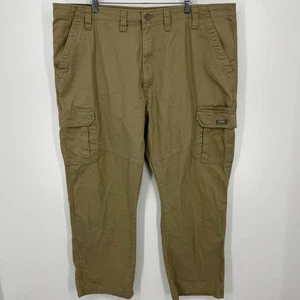 Wrangler Cargo Pants Men's 44x32 Beige Flat Front Pockets Workwear Relaxed Fit - Picture 1 of 11