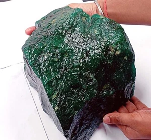 DYED BRAZIL GREEN EMERALD 45000 CT 9 KG ROUGH EGL CERTIFIED GEMSTONE - Picture 1 of 7